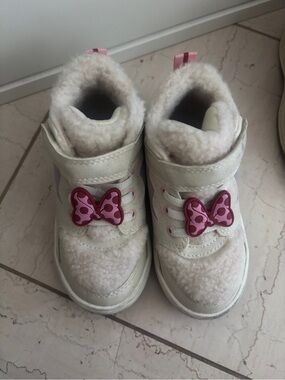Disney Cream Fleece Kids High-Top Boots with Pink Bow Accents